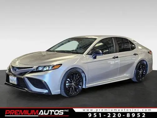 2022 Toyota Camry Hybrid Nightshade FWD photo