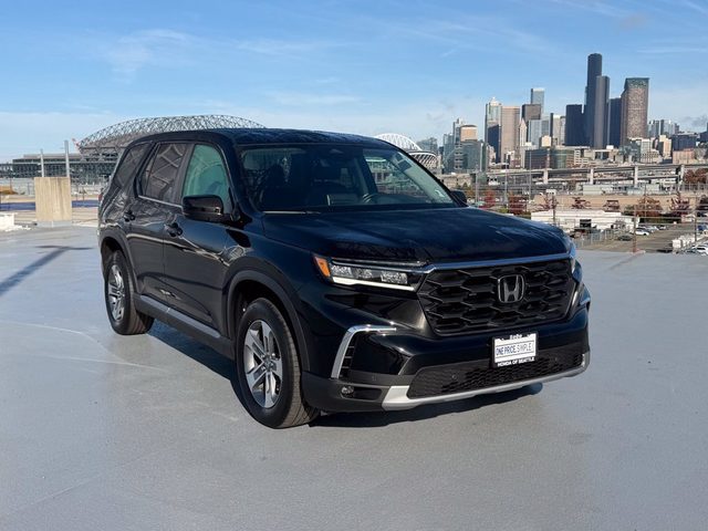 2023 Honda Pilot EX-L 7 Passenger AWD photo