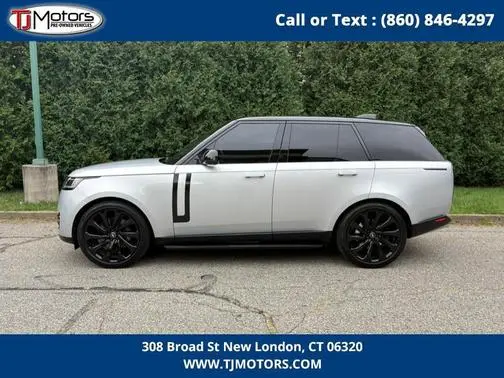 2023 Land Rover Range Rover SE AWD photo