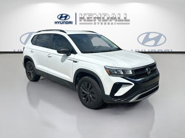2023 Volkswagen Taos S FWD photo