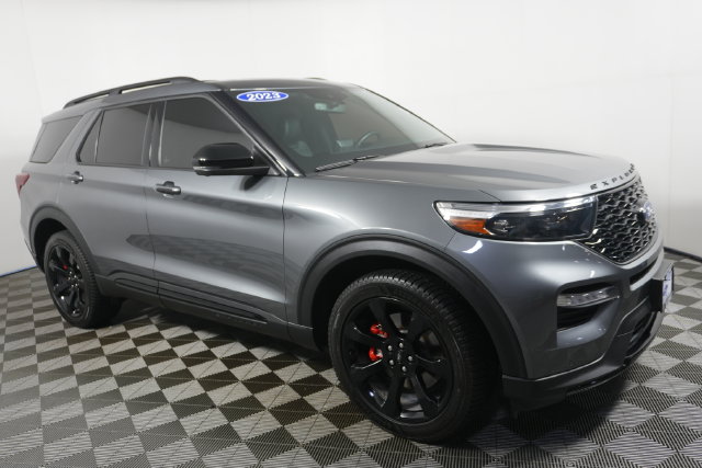 2023 Ford Explorer ST 4WD photo