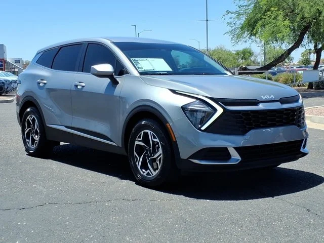 2023 Kia Sportage LX FWD photo