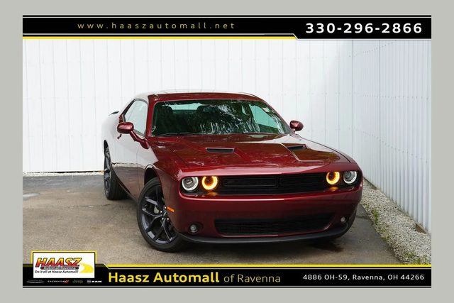 2023 Dodge Challenger SXT RWD photo