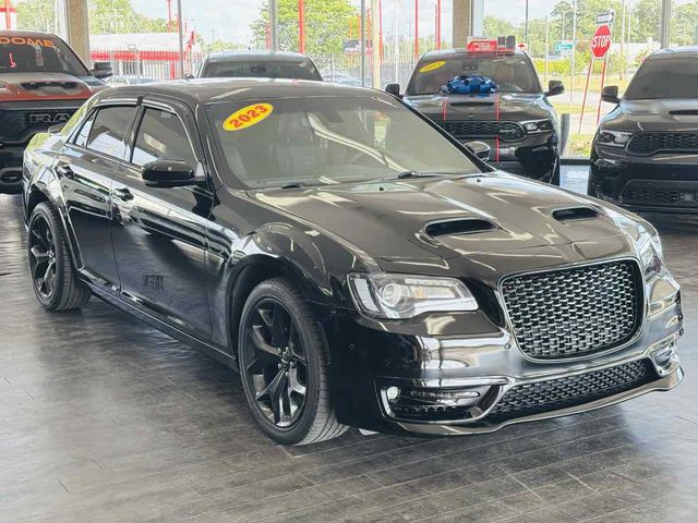 2023 Chrysler 300 300S RWD photo
