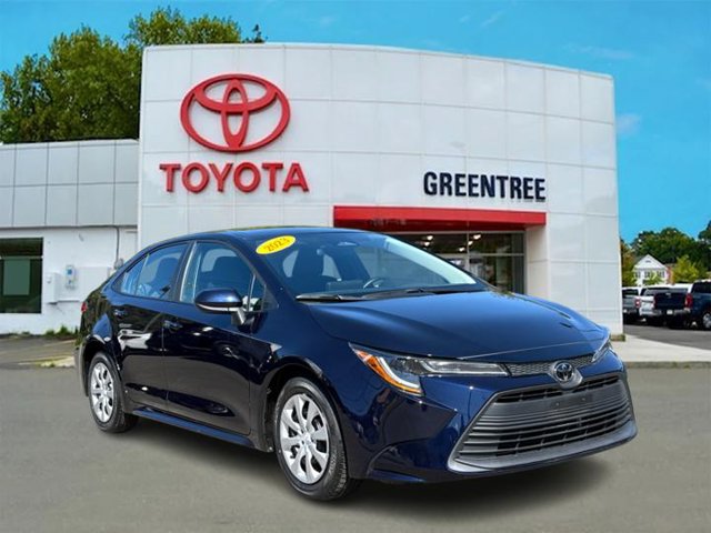 2023 Toyota Corolla LE FWD photo