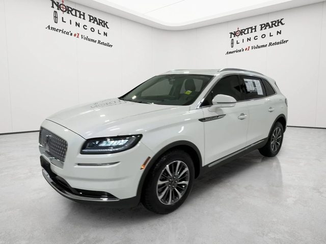 2023 Lincoln Nautilus Standard AWD photo