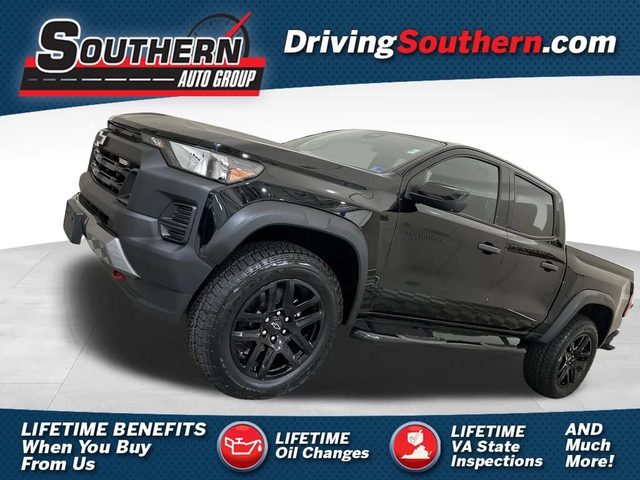 2023 Chevrolet Colorado 4WD Trail Boss 4WD photo