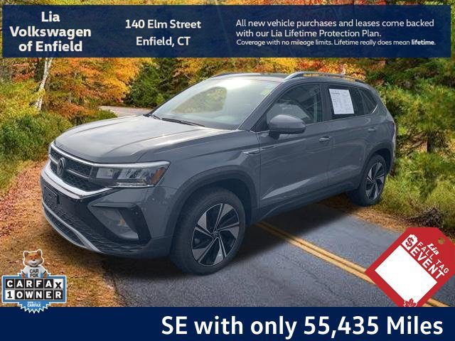 2023 Volkswagen Taos SE AWD photo