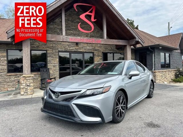 2021 Toyota Camry SE FWD photo