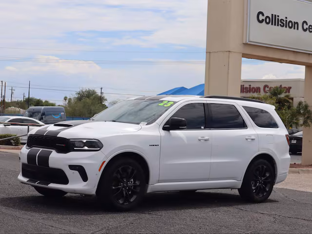 2023 Dodge Durango R/T Plus RWD photo