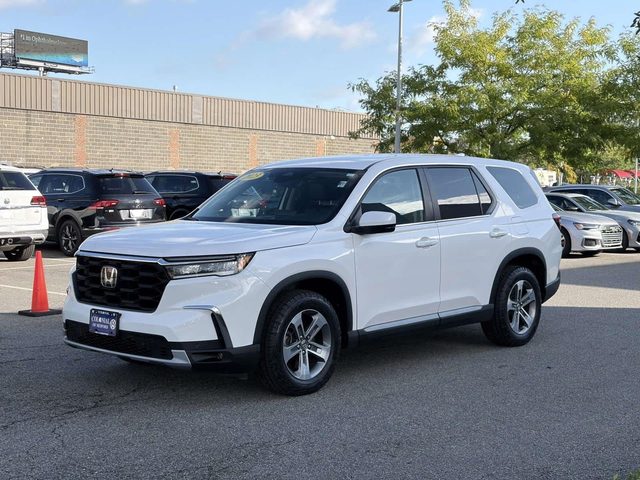 2023 Honda Pilot EX-L 8 Passenger AWD photo