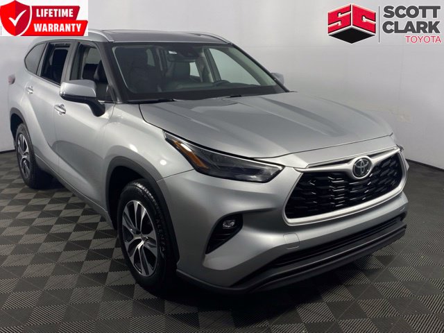 2023 Toyota Highlander XLE FWD photo