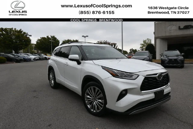 2023 Toyota Highlander Platinum AWD photo