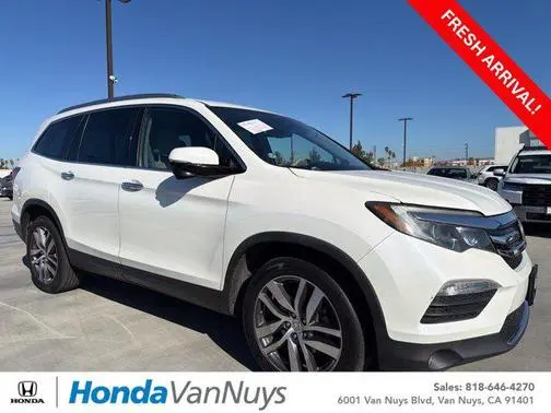 2018 Honda Pilot Touring AWD photo
