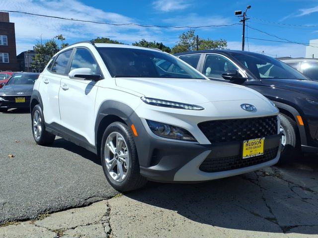 2023 Hyundai Kona SEL AWD photo