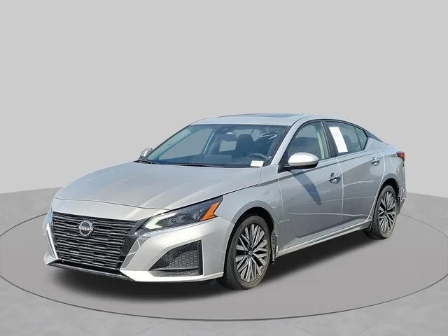 2023 Nissan Altima 2.5 SV FWD photo