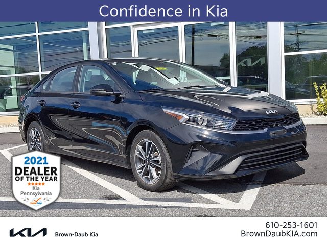 2023 Kia Forte LXS FWD photo