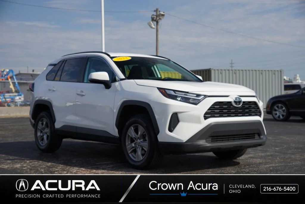 2023 Toyota RAV4 XLE AWD photo