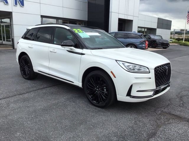 2023 Lincoln Corsair Reserve AWD photo