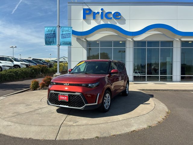 2023 Kia Soul LX FWD photo
