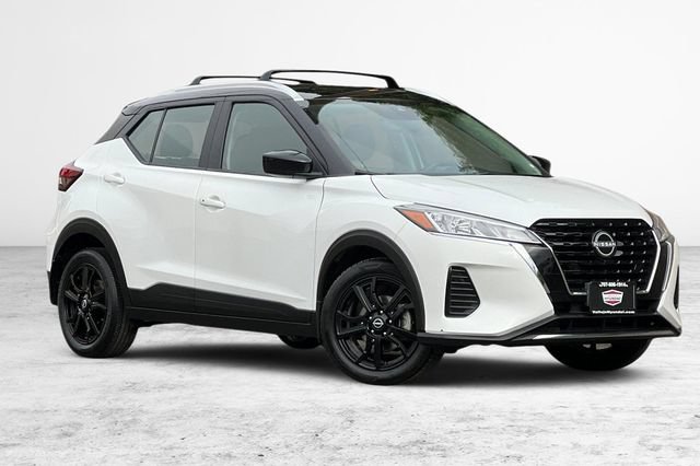 2023 Nissan Kicks SV FWD photo