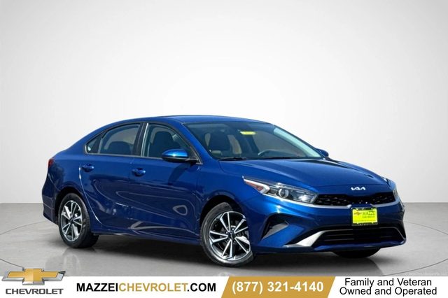 2023 Kia Forte LXS FWD photo