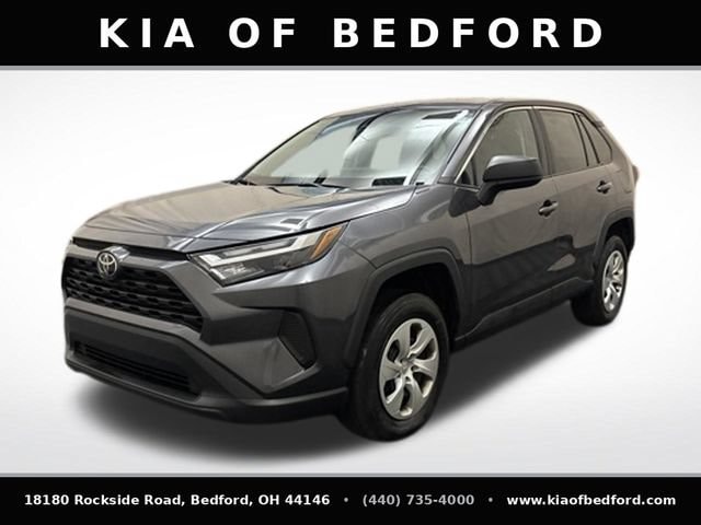 2023 Toyota RAV4 LE AWD photo