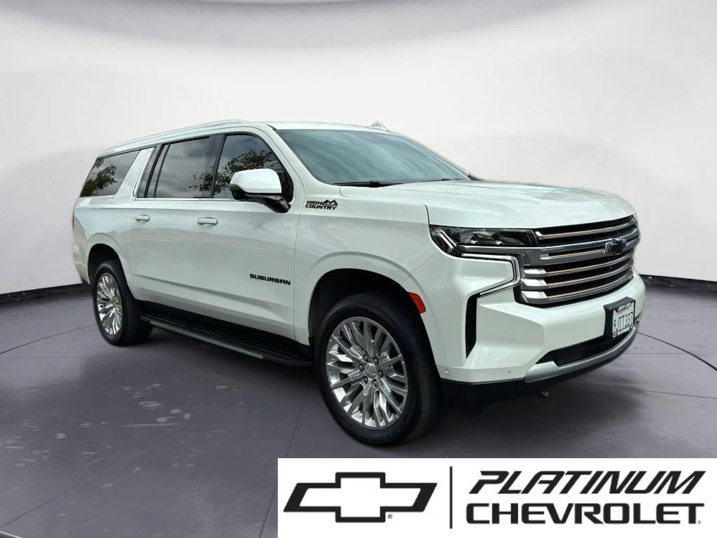 2023 Chevrolet Suburban High Country 4WD photo