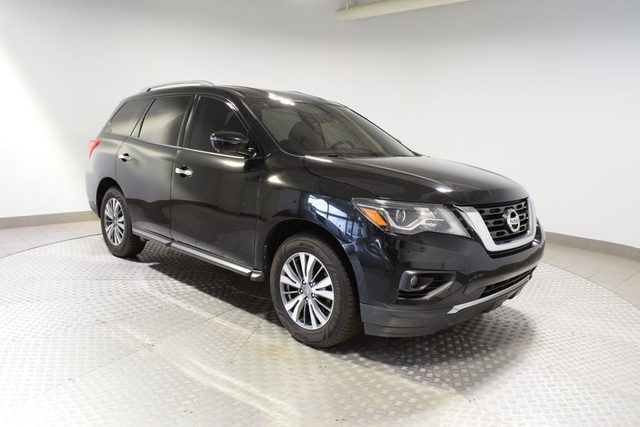 2019 Nissan Pathfinder SL 4WD photo