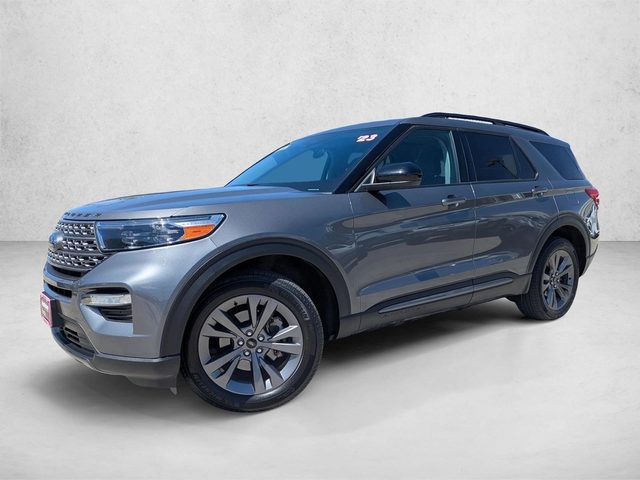 2023 Ford Explorer XLT 4WD photo