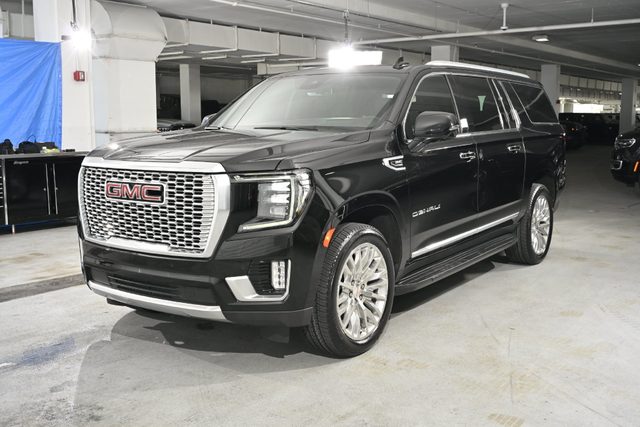 2023 GMC Yukon XL Denali RWD photo
