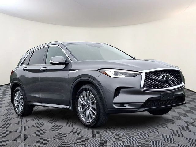 2023 Infiniti QX50 LUXE AWD photo