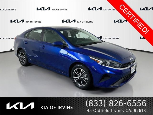 2023 Kia Forte LXS FWD photo