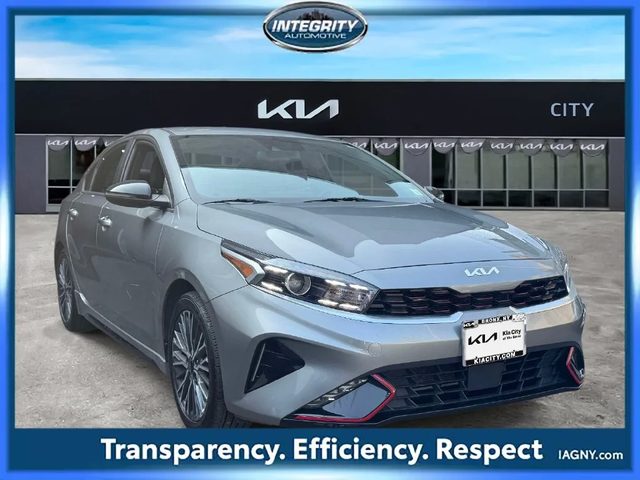 2023 Kia Forte GT-Line FWD photo