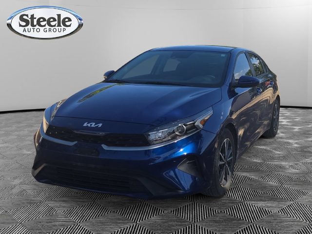 2023 Kia Forte LXS FWD photo