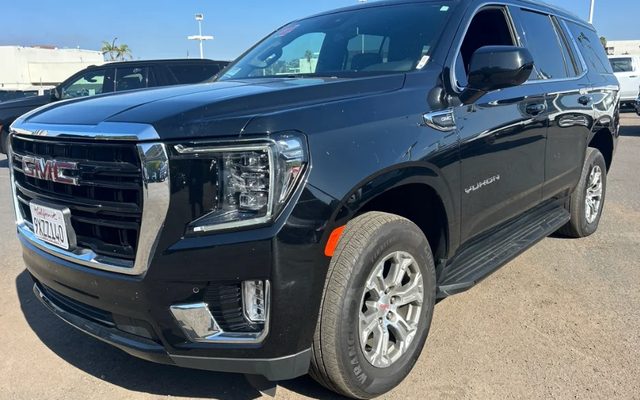 2023 GMC Yukon SLE RWD photo