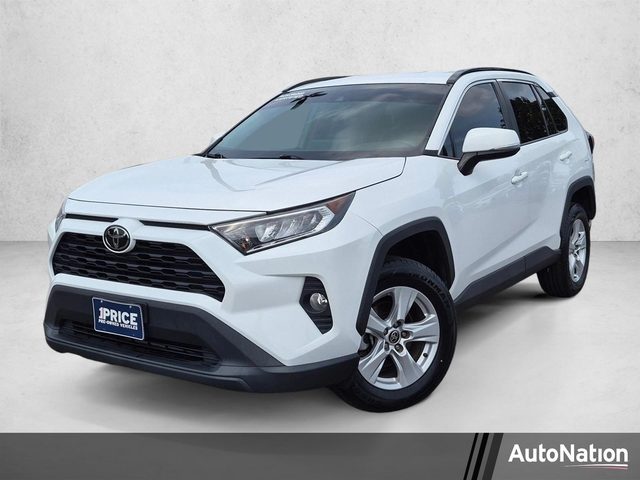 2021 Toyota RAV4 XLE AWD photo