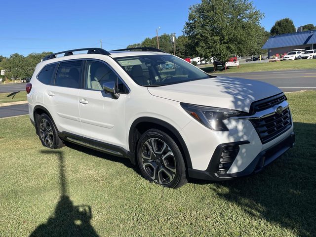 2023 Subaru Ascent Limited AWD photo