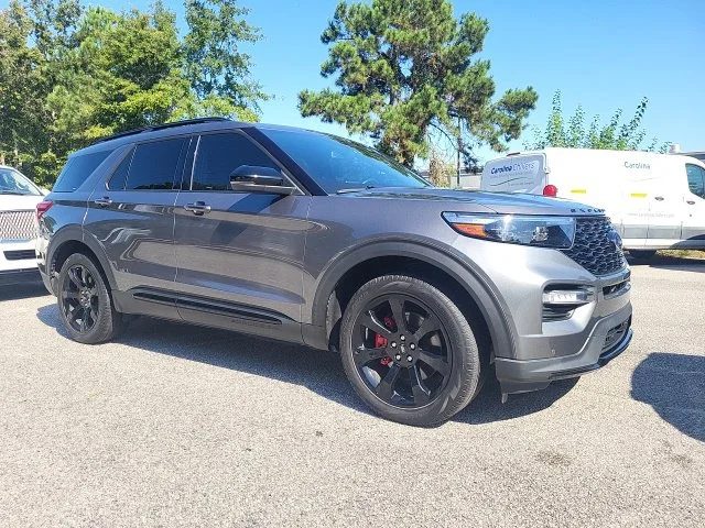2023 Ford Explorer ST 4WD photo