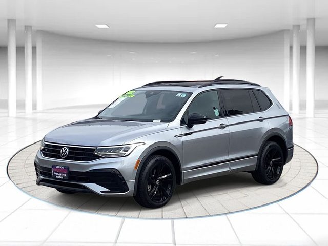 2023 Volkswagen Tiguan SE R-Line Black FWD photo