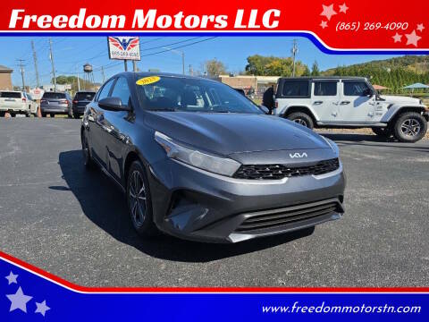 2023 Kia Forte LXS FWD photo