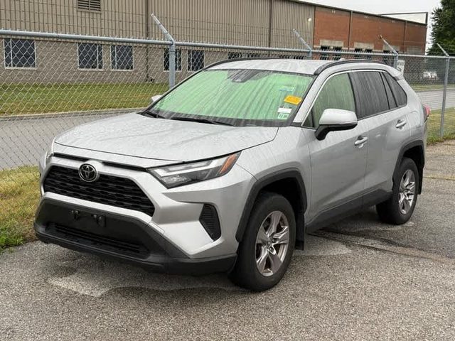 2023 Toyota RAV4 XLE AWD photo