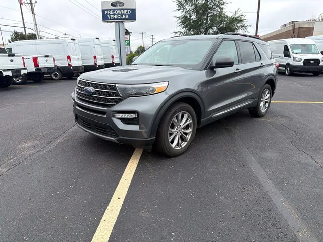 2023 Ford Explorer XLT 4WD photo
