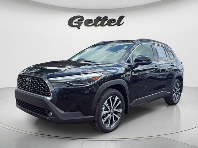 2023 Toyota Corolla Cross XLE FWD photo