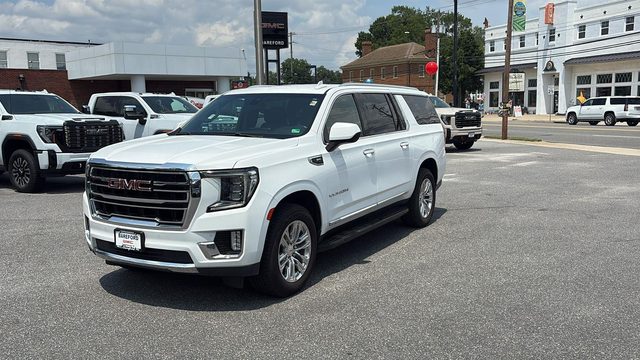 2021 GMC Yukon XL SLT 4WD photo