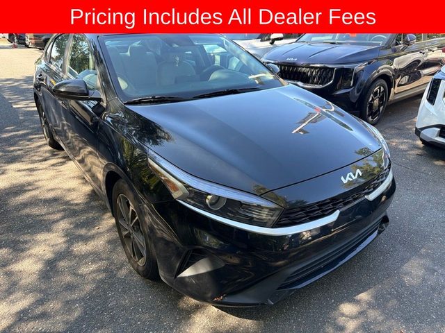 2023 Kia Forte LXS FWD photo