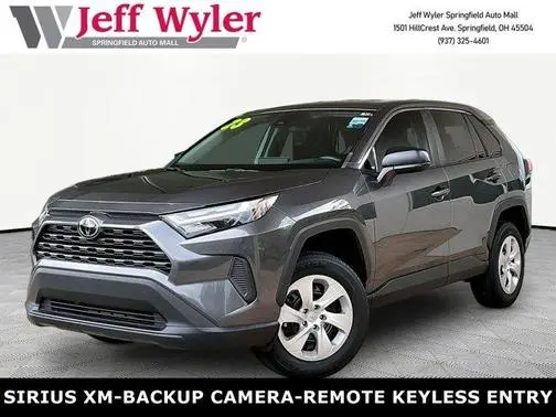 2023 Toyota RAV4 LE FWD photo