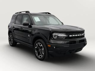2023 Ford Bronco Sport Outer Banks 4WD photo