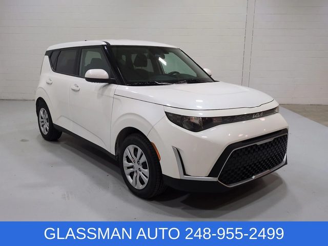 2023 Kia Soul LX FWD photo