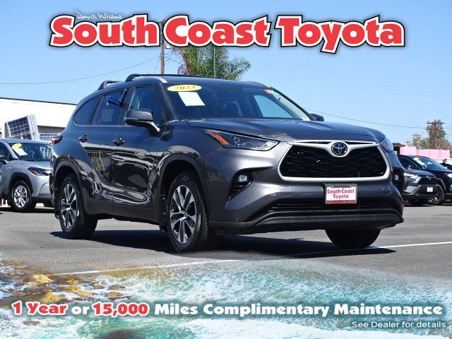 2023 Toyota Highlander XLE FWD photo